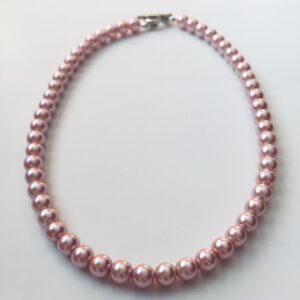 Pretty in Pearl - Image 3